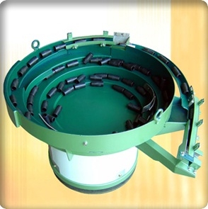 氣壓棒送料機 Vibrating feeder-Pneumatic Lifters